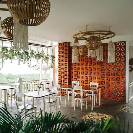 Mambo Hill Resort