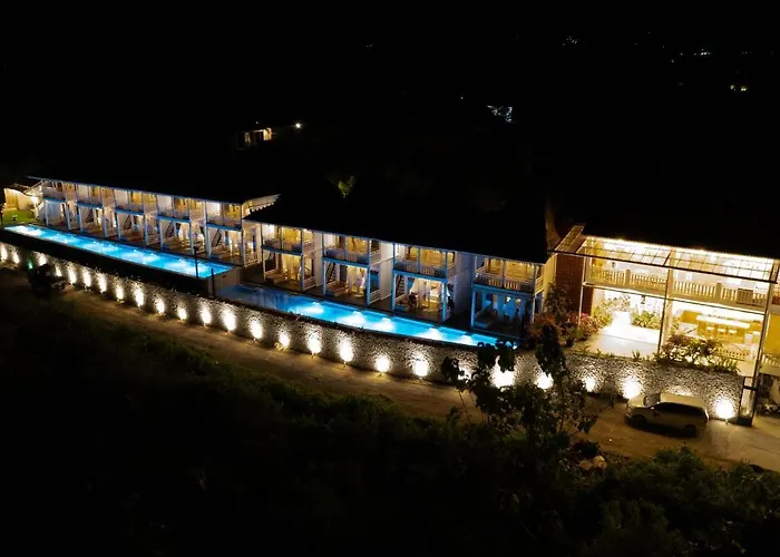 Mambo Hill Resort 4*